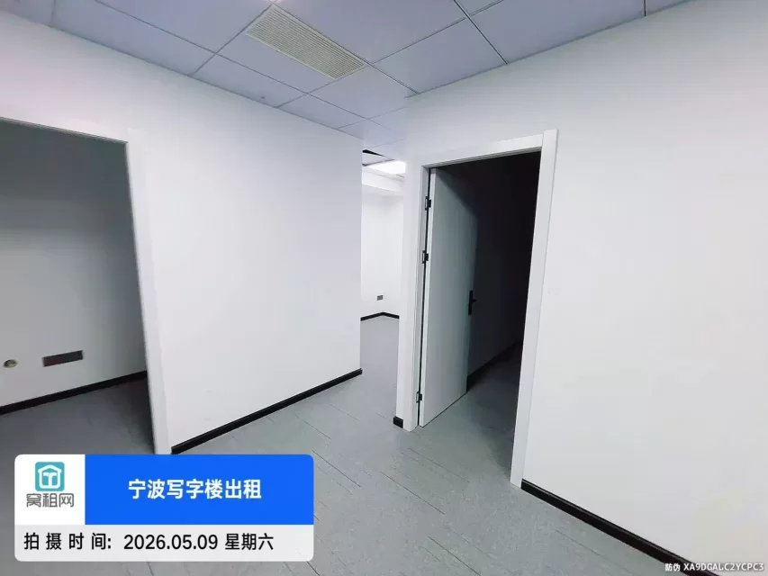 宁波建筑大厦53平米办公室1800元出租有多个隔间