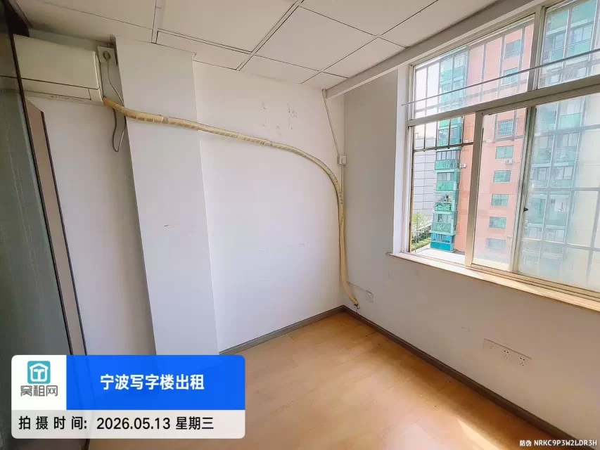 宁波海曙区三市大厦小面积45平米带家具特价出租1400元每月