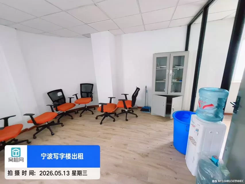 宁波高铁站附近写字楼三市大厦100平米配办公桌椅出租2500元/月