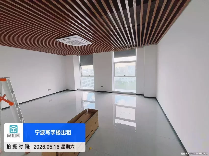 宁波8号线中医院地铁站出口恒茂电子商务大厦66平米2800元出租