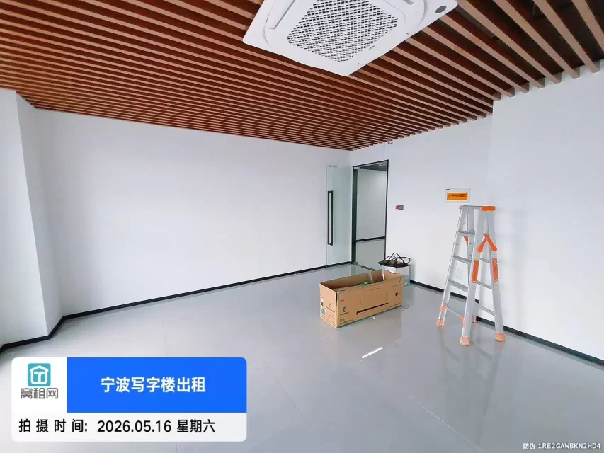 宁波8号线中医院地铁站出口恒茂电子商务大厦66平米2800元出租
