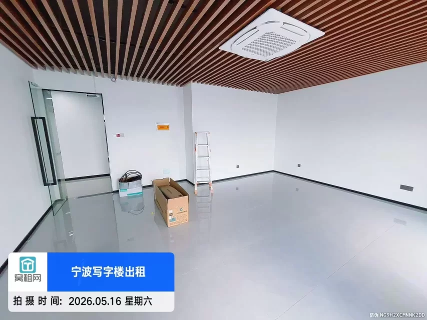 宁波8号线中医院地铁站出口恒茂电子商务大厦66平米2800元出租