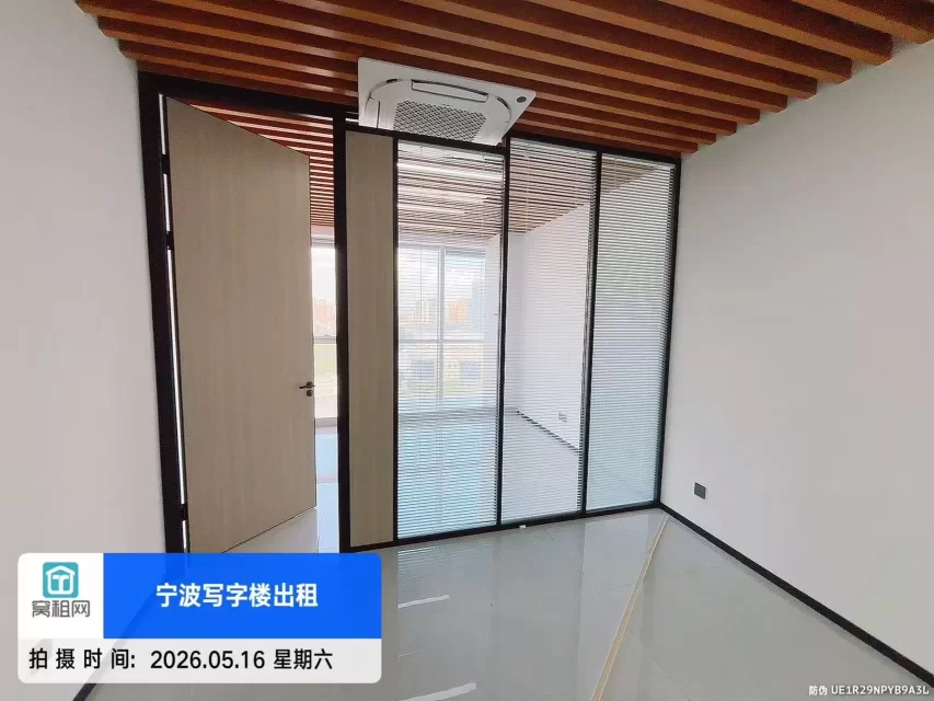 宁波恒茂大厦48平米精装修小面积办公室出租租金2000元/月