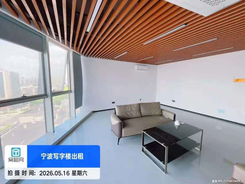 宁波恒茂大厦77平米精装修办公室出租3200元朝南
