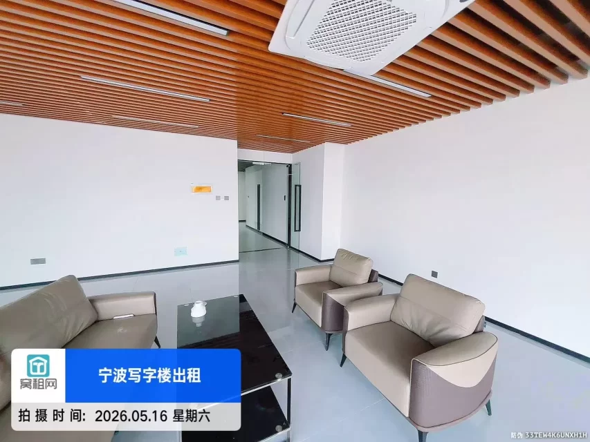 宁波恒茂大厦77平米精装修办公室出租3200元朝南