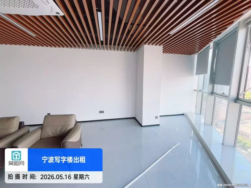 宁波恒茂大厦77平米精装修办公室出租3200元朝南