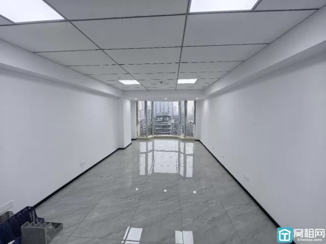 宁波5号线会展中心站C口南苑环球酒店77 平出租单价 2.5元含税独立卫生间