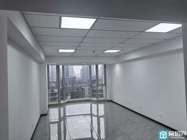 宁波5号线会展中心站C口南苑环球酒店77 平出租单价 2.5元含税独立卫生间
