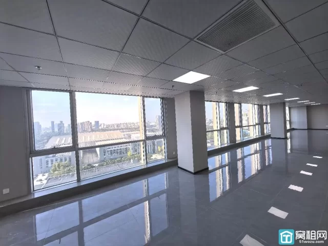 宁波地图5号线出口南苑环球酒店商务楼750.21平租金单价 2.5 元含税