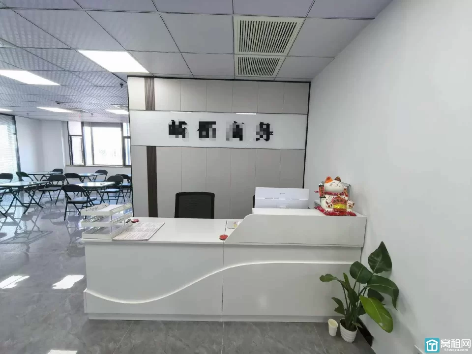 宁波恒富大厦出租200平 金融格局 电梯口办公室