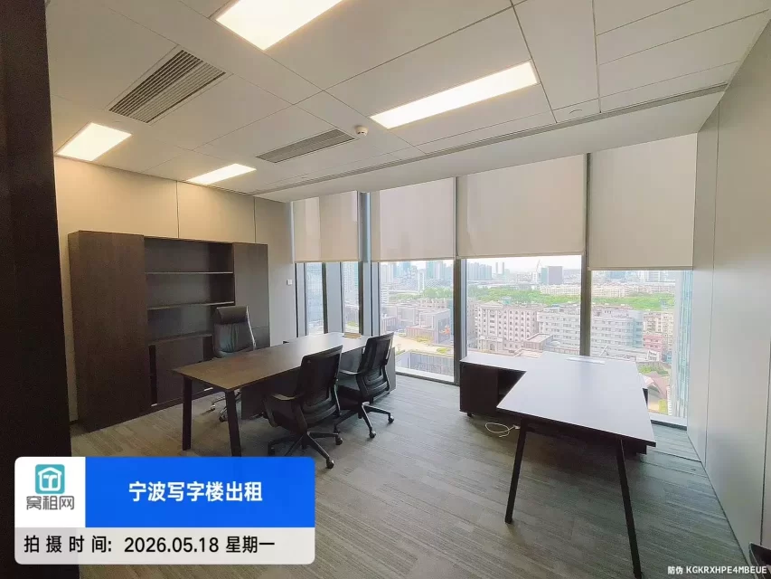 宁波鄞州区新世界写字楼384平米精装修办公室出租，单价2.8元/平米/天
