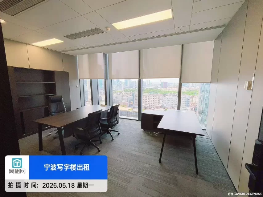 宁波鄞州区新世界写字楼384平米精装修办公室出租，单价2.8元/平米/天