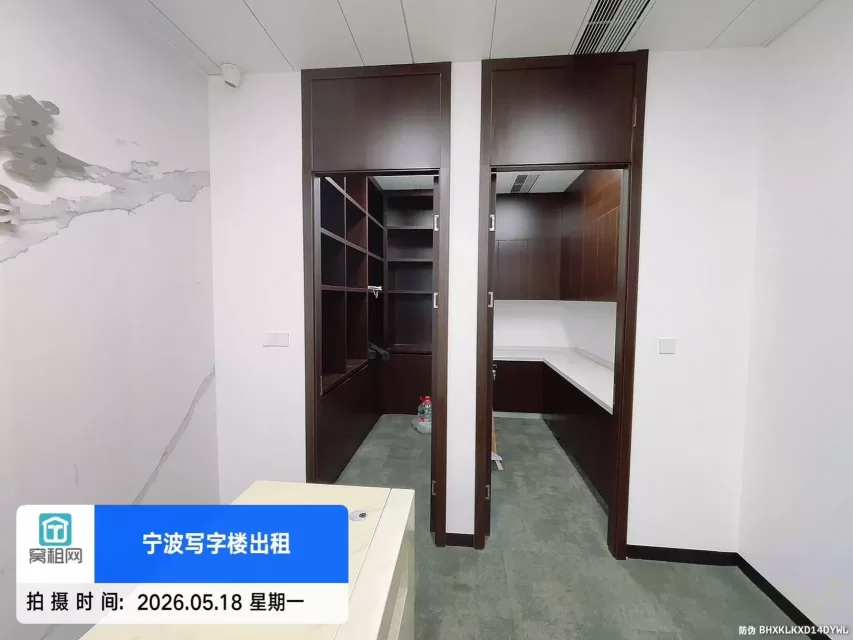 宁波K11大厦出租260平米精装修高楼层办公室租金3元/平米/天