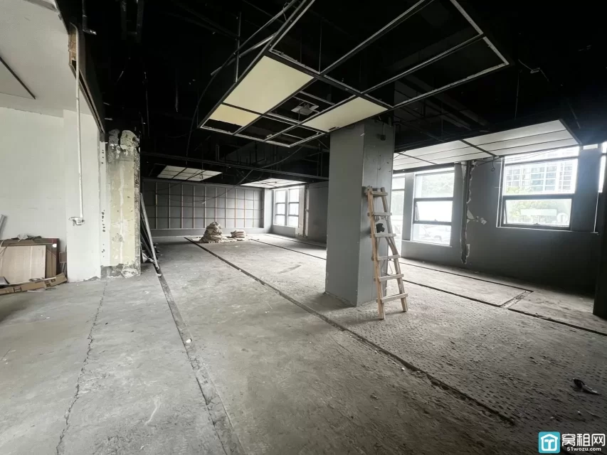宁波沧海实业大厦180㎡一楼沿街店铺招租地铁口直达