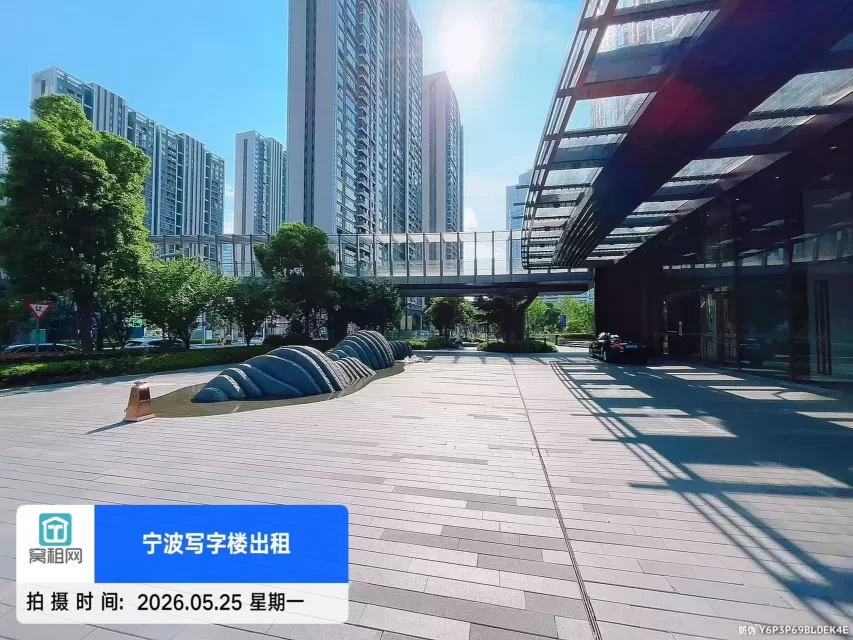 新世界宁波塔停车收费多少一个月？