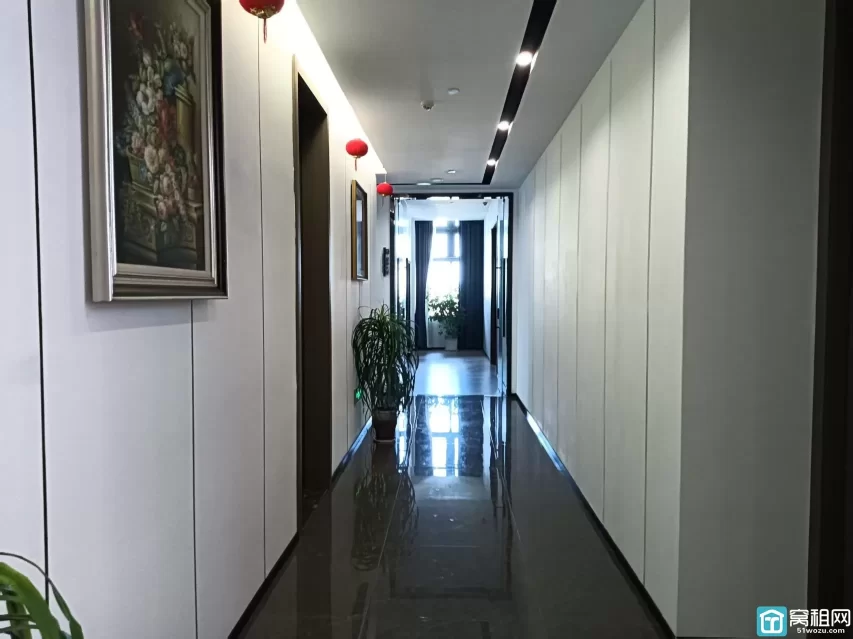宁波江北 萤集云汇中心783.9㎡ 写字楼出租单价1元