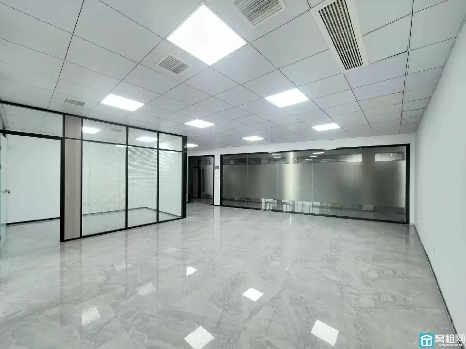 宁波鄞州区5号线地铁口中创科技园朝南175㎡视野超级好办公室出租