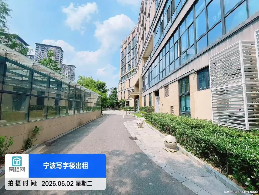 宁波万宏中心停车收费多少