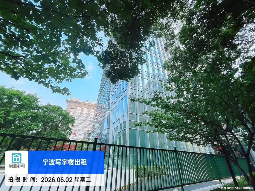 宁波灵桥广场对面中国人寿大厦停车场收费包月多少？