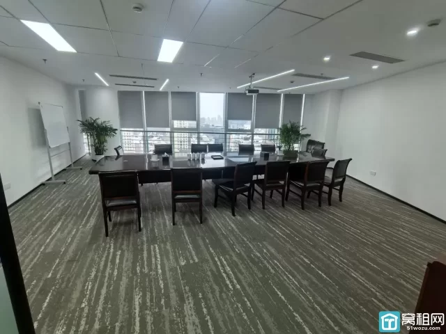海曙火车站附近88.79平写字楼出租高楼层开发商直租