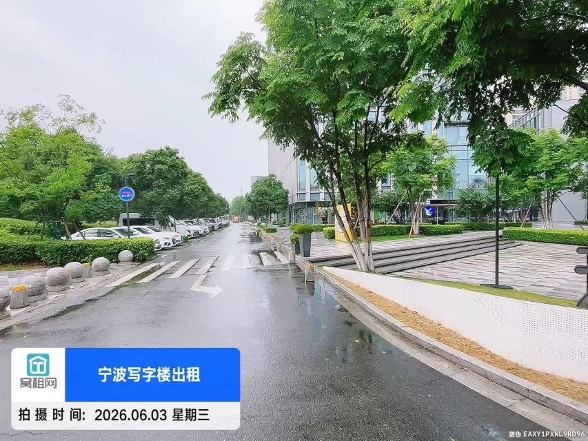 江北万科云谷中心停车收费多少？