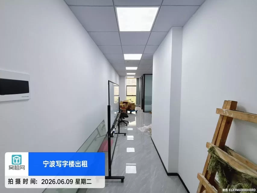 宁波海曙区灵桥路柳逸大厦71平米精装修办公室出租单价1.3元