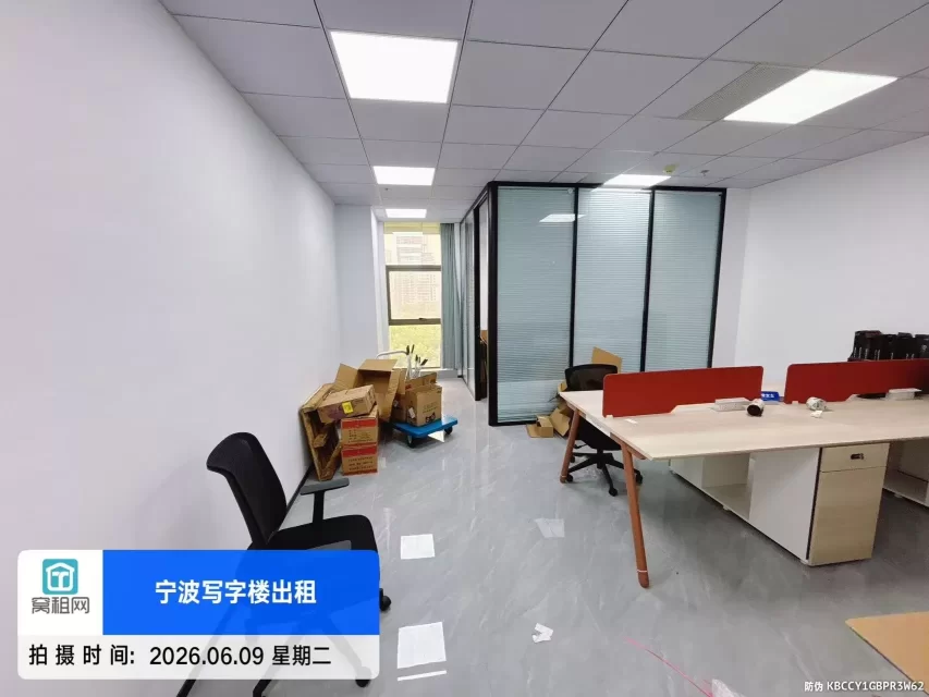宁波海曙区灵桥路柳逸大厦71平米精装修办公室出租单价1.3元