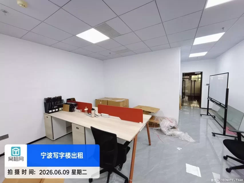 宁波海曙区灵桥路柳逸大厦71平米精装修办公室出租单价1.3元