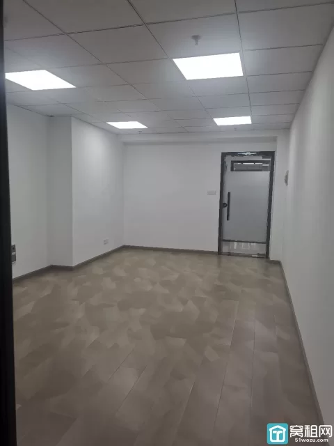 房东直租 宁波矮柳地铁站好房推荐 55平小户型，带隔间，独立空调出租