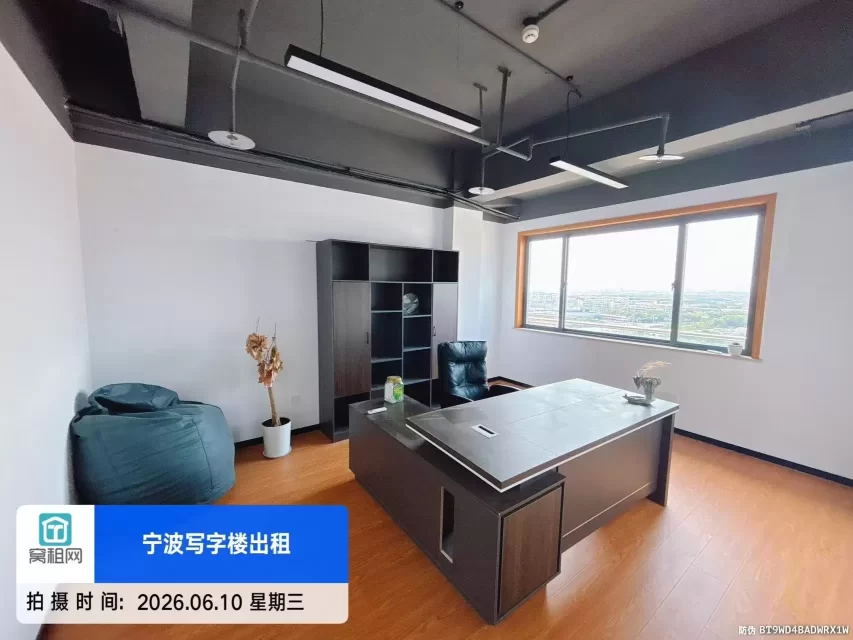 宁波常洪隧道隔壁路林钢贸大厦办公室出租面积131平米写字楼单价0.75元