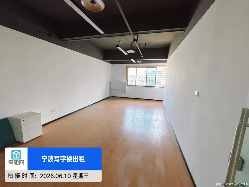 宁波地铁2号线路林站钢贸中心大厦出租60平米月租金1500元朝南办公室