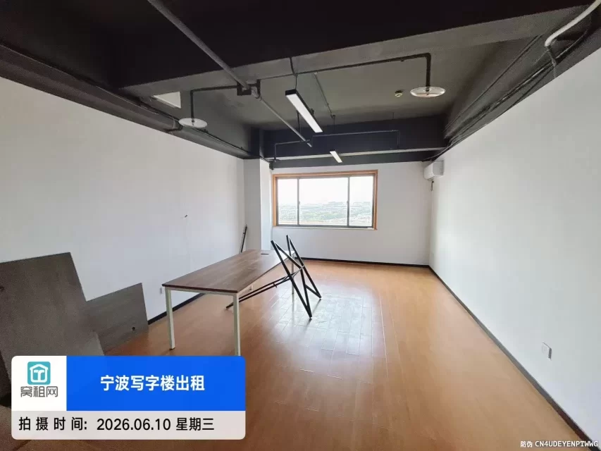 宁波江北区路林电商园60平米办公楼出租租金1500一个月朝南