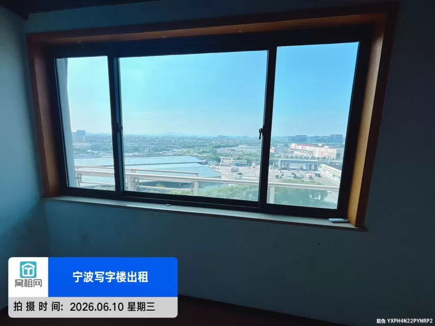宁波江北区路林电商园60平米办公楼出租租金1500一个月朝南
