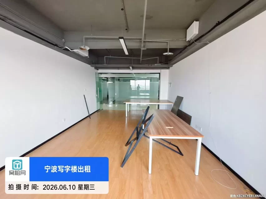 宁波江北区路林电商园60平米办公楼出租租金1500一个月朝南