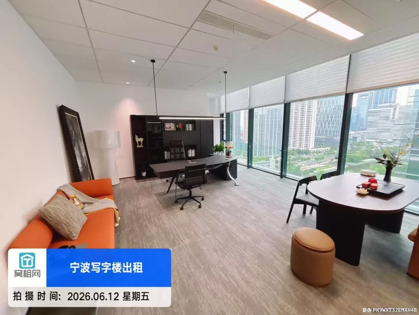 东部新城恒创上品 327㎡精装办公室直租｜5 号线柳隘站地铁口