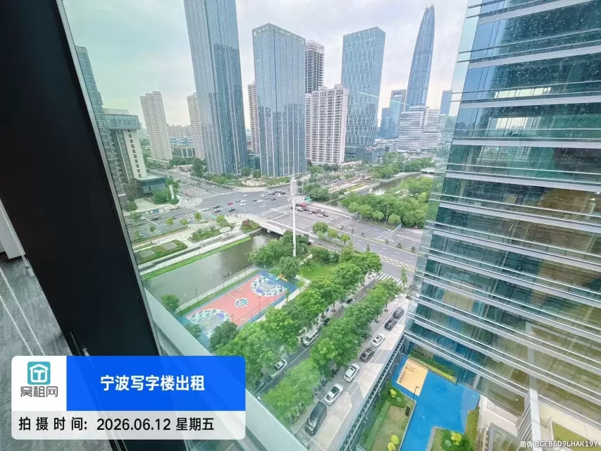 东部新城恒创上品 327㎡精装办公室直租｜5 号线柳隘站地铁口
