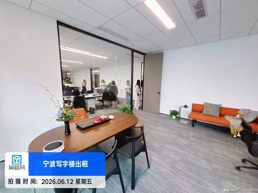 东部新城恒创上品 327㎡精装办公室直租｜5 号线柳隘站地铁口