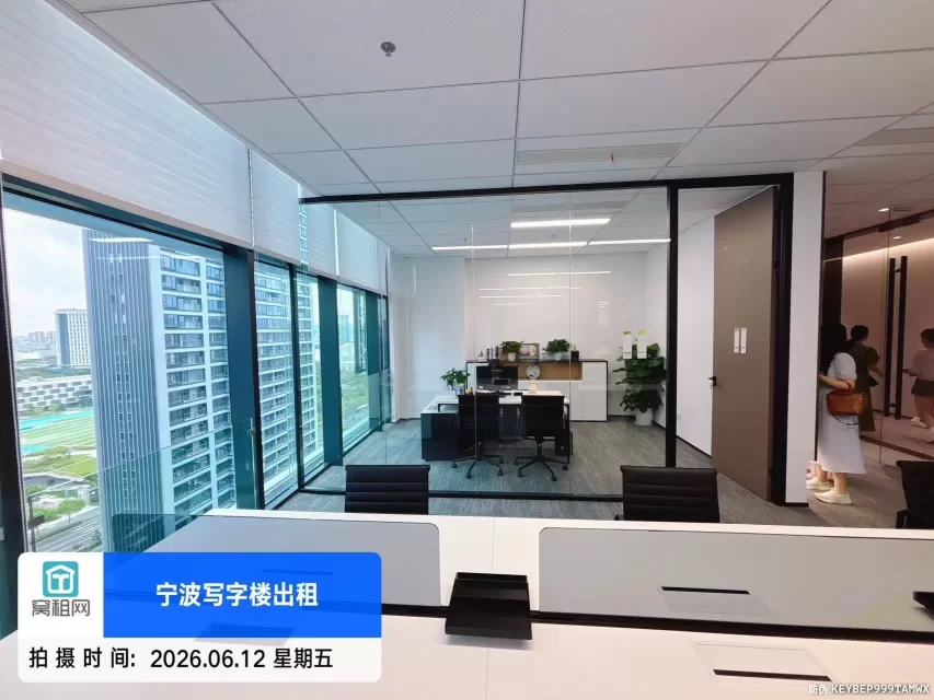 东部新城恒创上品 327㎡精装办公室直租｜5 号线柳隘站地铁口