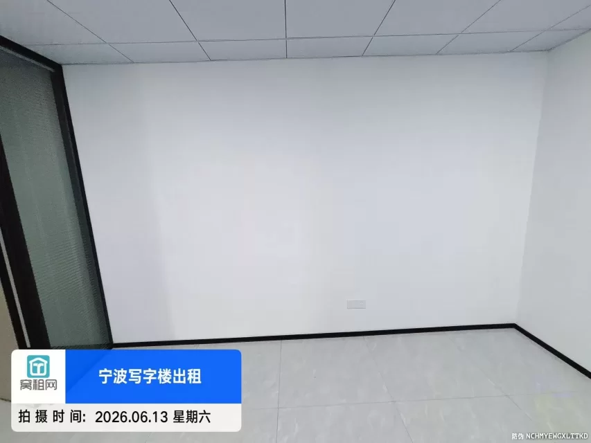 宁波江北区洪塘创新设计中心54平米写字楼出租2000元/月朝西