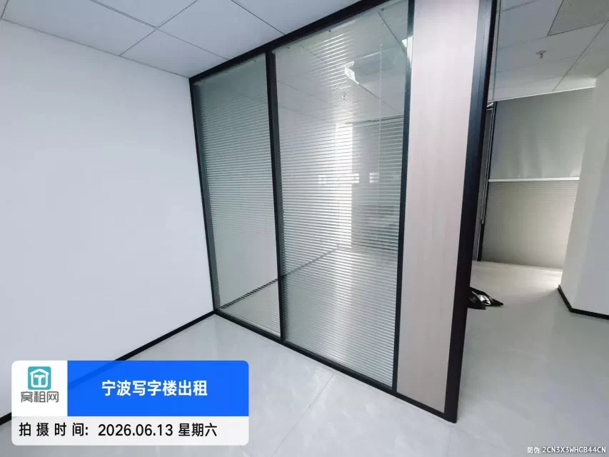宁波江北区洪塘创新设计中心54平米写字楼出租2000元/月朝西