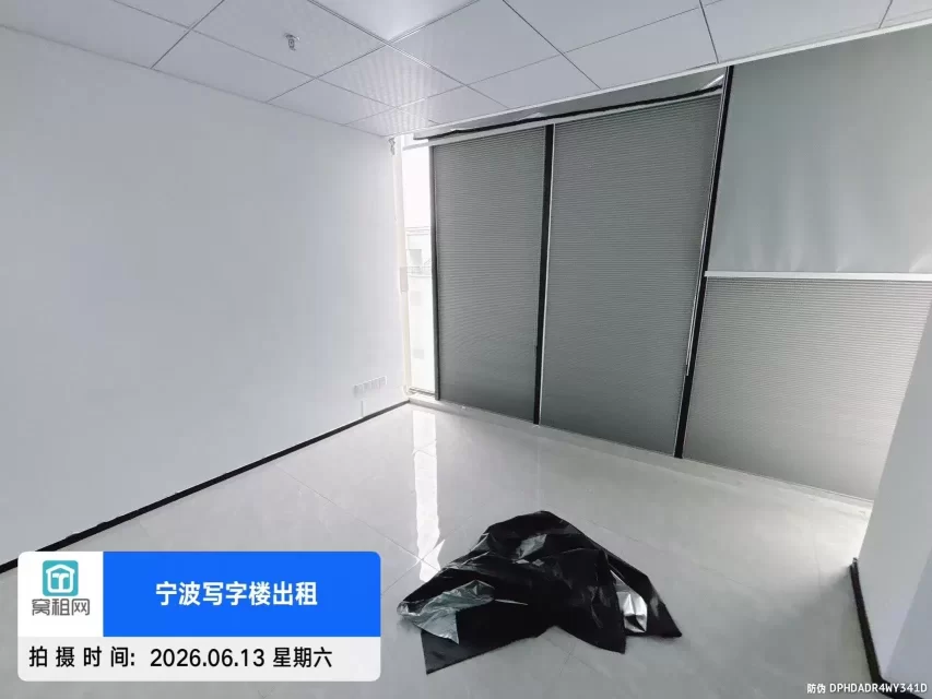 宁波江北区洪塘创新设计中心54平米写字楼出租2000元/月朝西