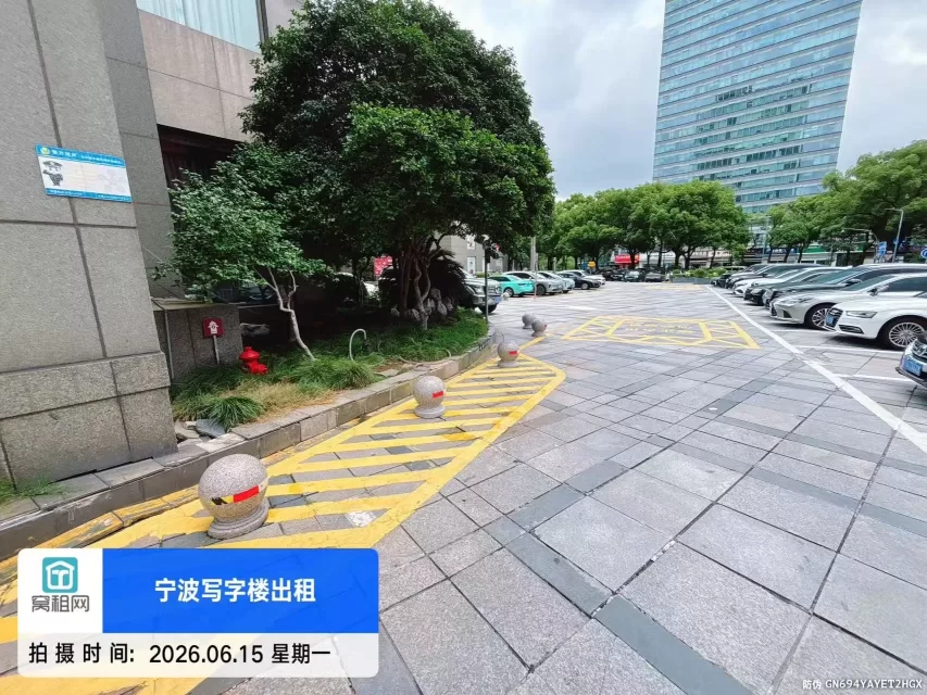 宁波南门街道灵桥路2号南苑饭店停车收费多少