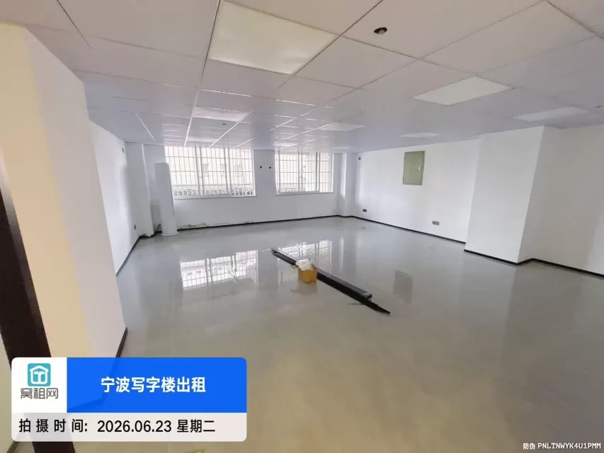 创业优选！海曙大厦 75㎡南向精装办公室 2800 元 / 月 近鼓楼地铁 1/2 号线