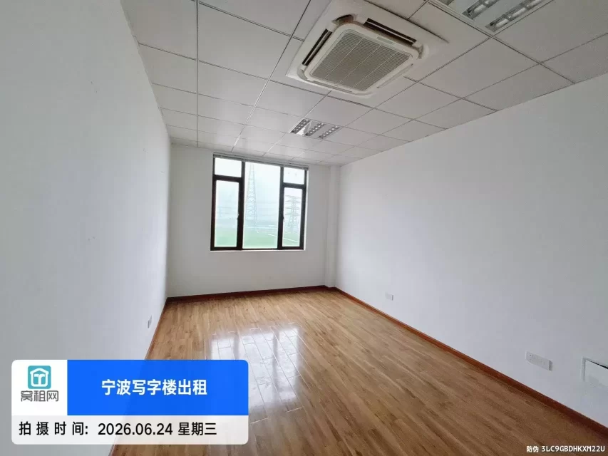 宁波格兰晴天对面和悦科技大厦36平米朝北办公室招租月租金1700元