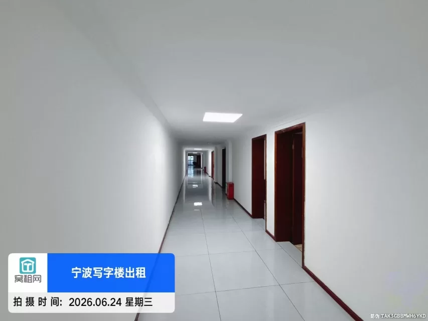 宁波欧琳电商园出租38平米精装修办公室出租1600元含税含物业费
