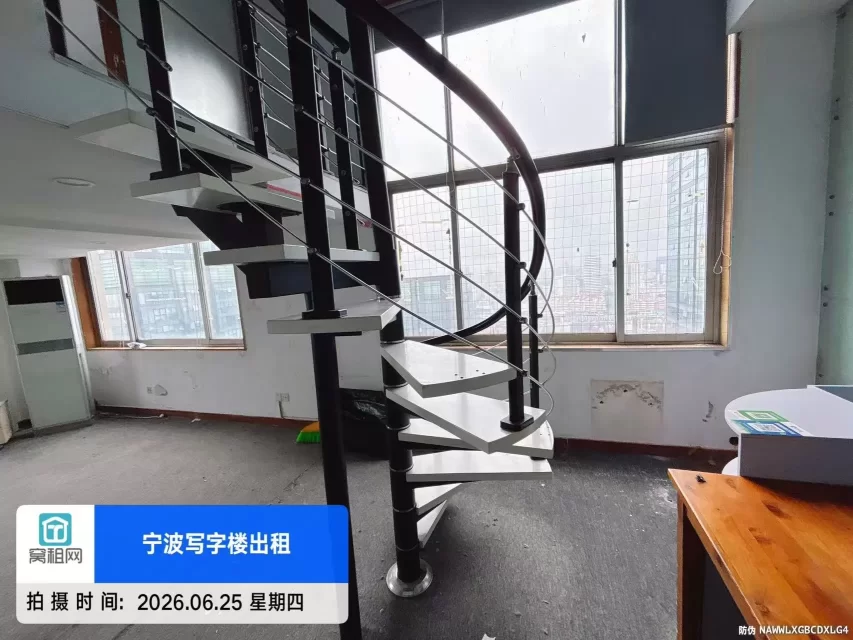 宁波东渡路世贸大厦85平米3800元朝东南办公室出租楼层高