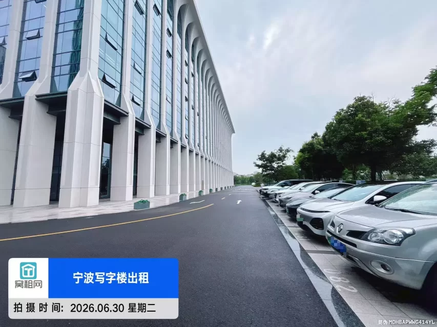 宁波火车站附近甬水桥科创中心停车收费