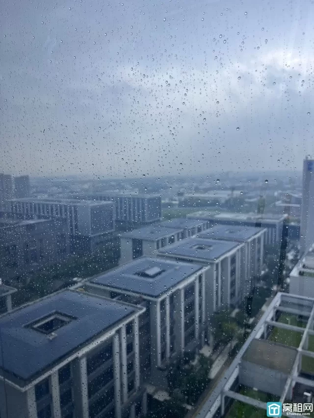 镇海庄市创维创新谷整层 1587.36㎡毛坯出租 单价 1.1 元 /㎡/ 天 可自由规划格局(图4) 镇海庄市创维创新谷整层 1587.36㎡毛坯出租 单价 1.1 元 /㎡/ 天 可自由规划格局(图4)