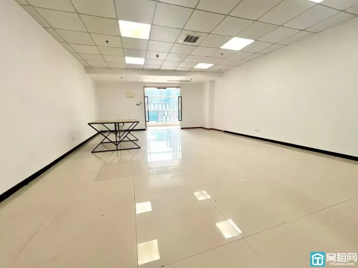 宁波水街商务楼120平两个隔间，单价低至1.2元/m²