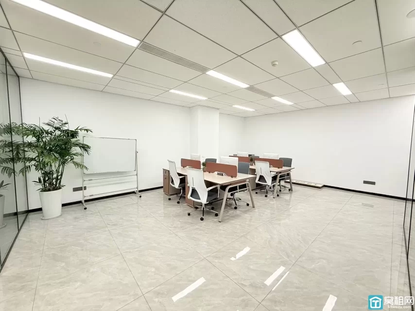 高新区总部二期环领未来168平写字楼出租7800元/月